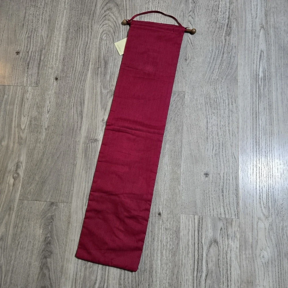 Vtg New Disney Classic Winnie The Pooh Wall‎ Hanging Tapestry 33x8